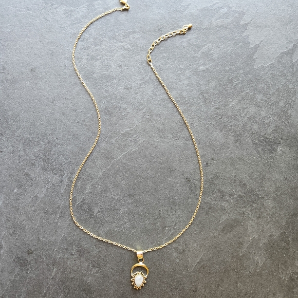 NWT Baizaar Moonstone Aura Necklace - Picture 3 of 5